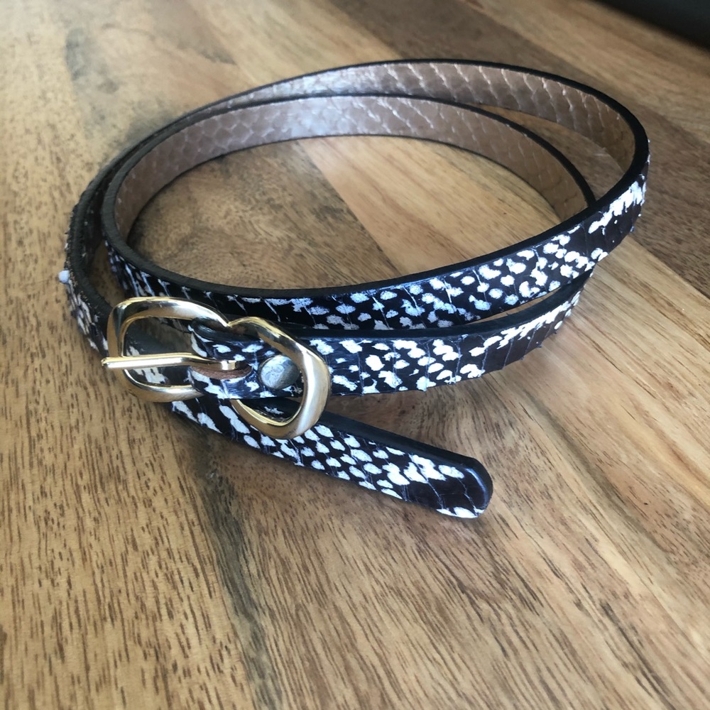 BANANA REPUBLIC black/white faux snakeskin belt